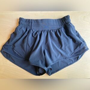 NWOT Lululemon Black Hotty Hot Shorts w/ Lining size 2